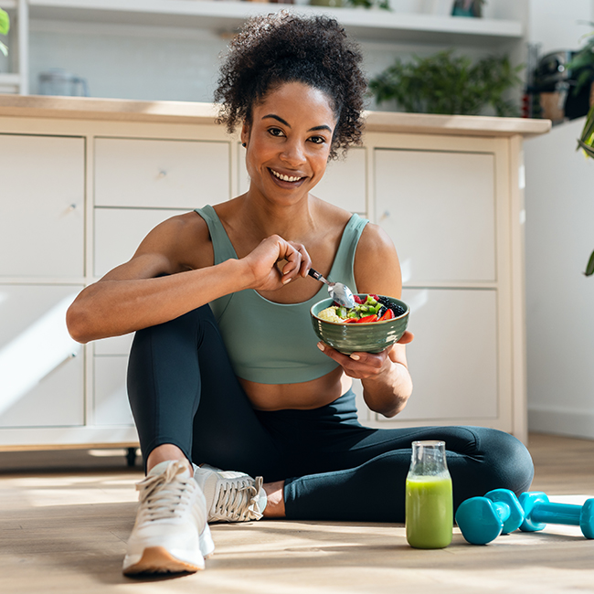 Femme ayant une nutrition santé.